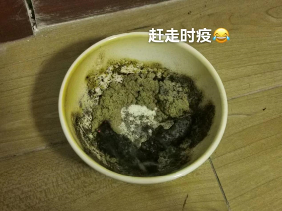 这个春节，一群姑娘决定在寺庙“修行”，研修班能缓解焦虑吗？