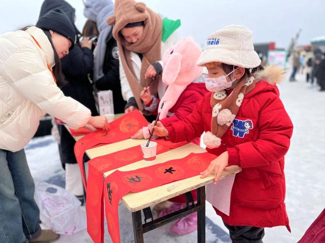 玩冰雪、泡温泉、住民宿……不出远门，这些春节玩法也很嗨