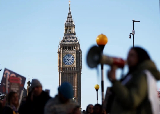 英国通胀放缓无望仍处高位 央行担忧劳动力短缺将推升通胀